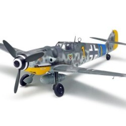 BF109 G6 & Kubelwagen 82 Kit de avion de plastico armable